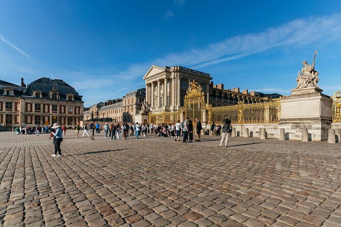 From Paris : Palace of Versailles and Gardens by Bus - The Value of This Tour