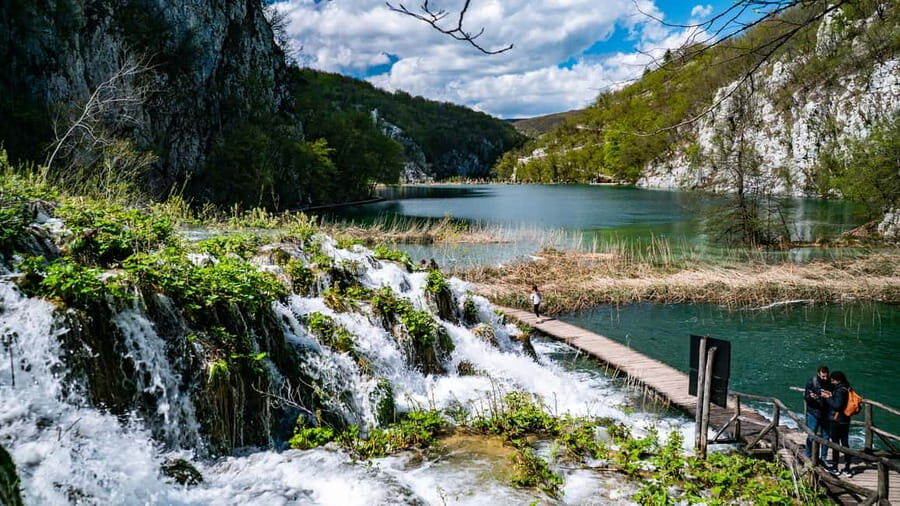 From Zagreb: Plitvice Lakes National Park Full-Day Tour - Practical Details and Tips