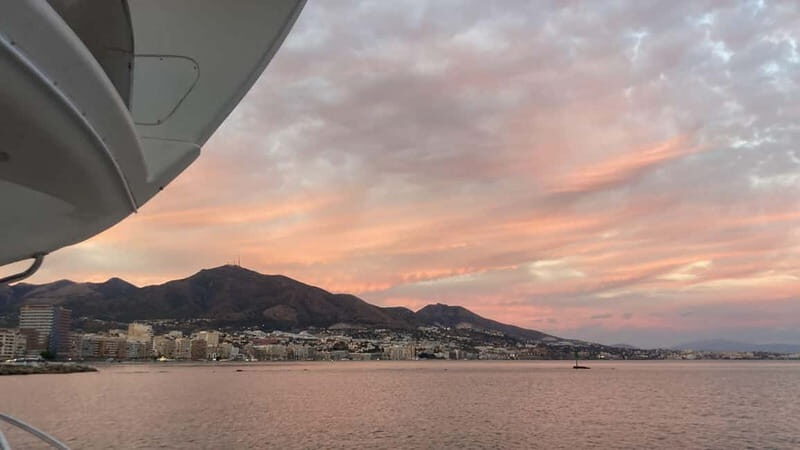 Fuengirola: Sunset Boat Tour - Cocktail Dinner & Champagne - The Itinerary and What to Expect