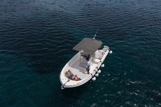 Full Day Boat Rental with License in Santorini - In-Depth Review of the Santorini Full-Day Boat Rental
