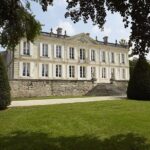 Full-day wine tour in Saint-Emilion (Premium Sedan) - Visiting the Château Estates: A Closer Look