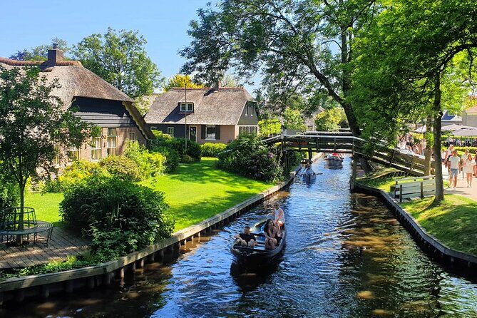 Giethoorn and Zaanse Schans Day Tour with Small Boat Ride - A Full Breakdown of the Tour Experience