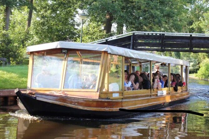 Giethoorn Day Trip from Amsterdam with Cruise & Walking Tour - Authenticity and Practical Details