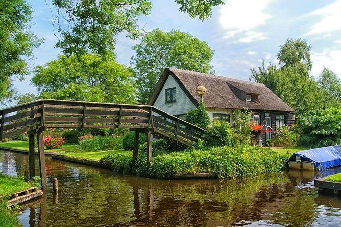 Giethoorn Private Tour, Canal Cruise and Windmills from Amsterdam - Authentic Experiences and Cultural Touchpoints