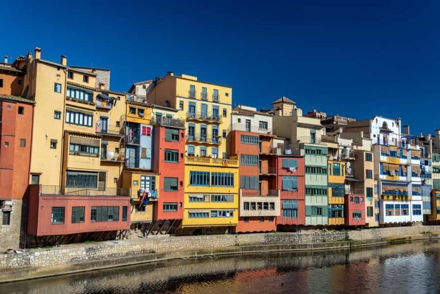 Girona: Private 2-Hour Intro Walk with Local Guide - Exploring Girona: What to Expect from the Tour