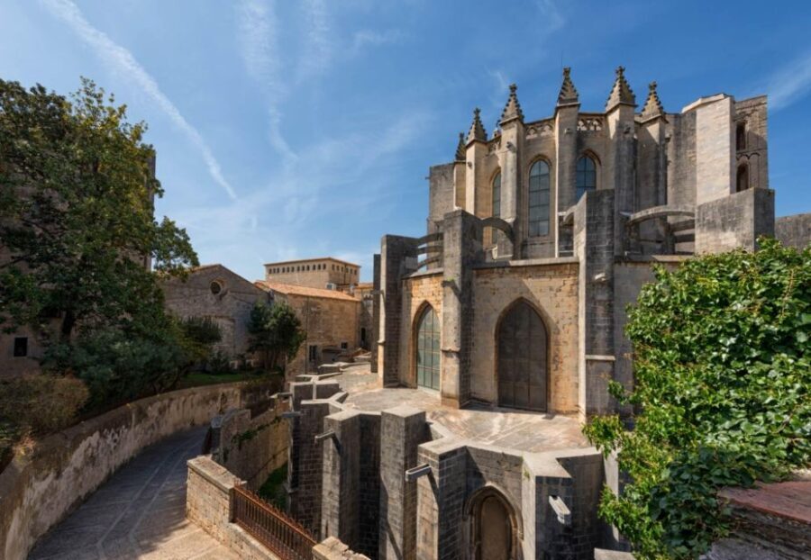 Girona: Self-guided Audio City Tour on Your Phone - Deep Dive Into the Tour Itinerary