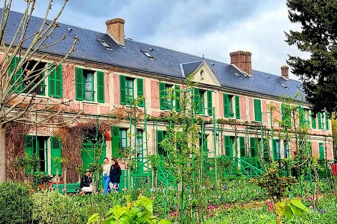 Giverny and Rouen Private Full Day Tour from Paris Van and Guide - Who Would Love This Tour?