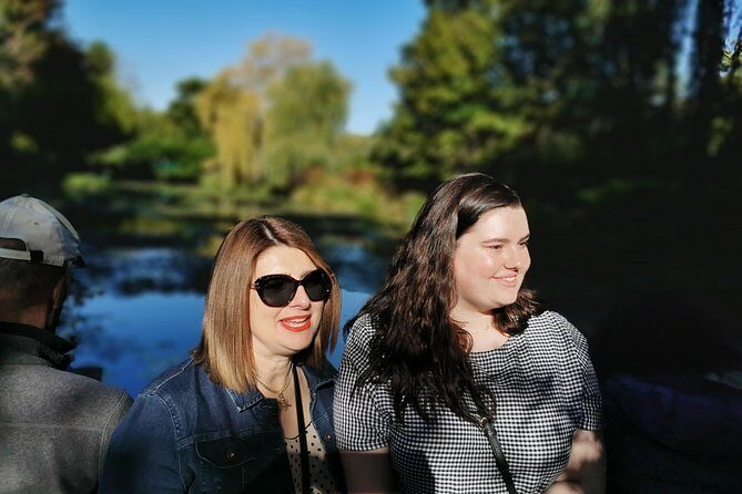 Giverny and Versailles Full-Day Private Guided Tour with Hotel Pickup - The Balance of Price and Value