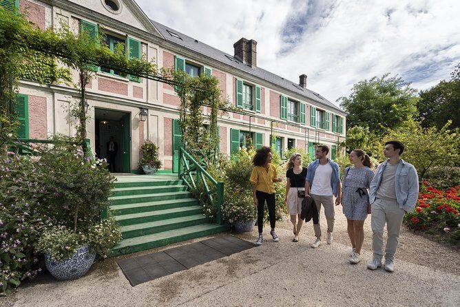 Giverny Monet's House & Gardens Private Half-Day Trip from Paris - The Itinerary: A Step-by-Step Breakdown