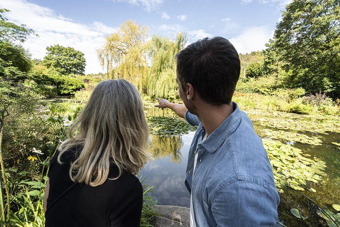 Giverny & Versailles Private Day Tour with Lunch from Paris - FAQ
