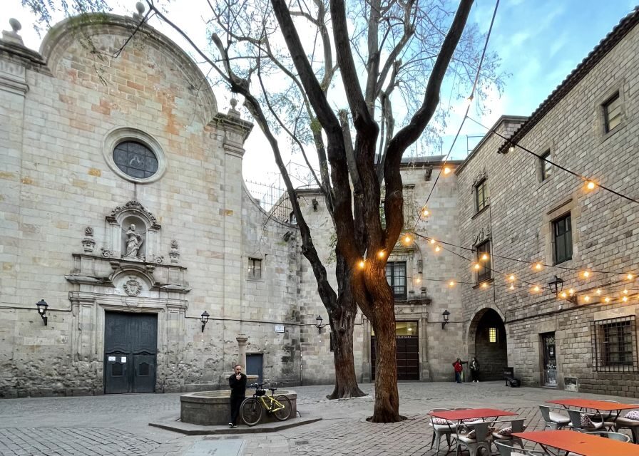 Gothic Quarter and Old City - A Detailed Look at the Gothic Quarter and Old City Tour