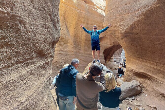 Gran Canaria Cave, Oasis, Red-gorge Adventure & cosy Picnic - Practical Details: What to Expect