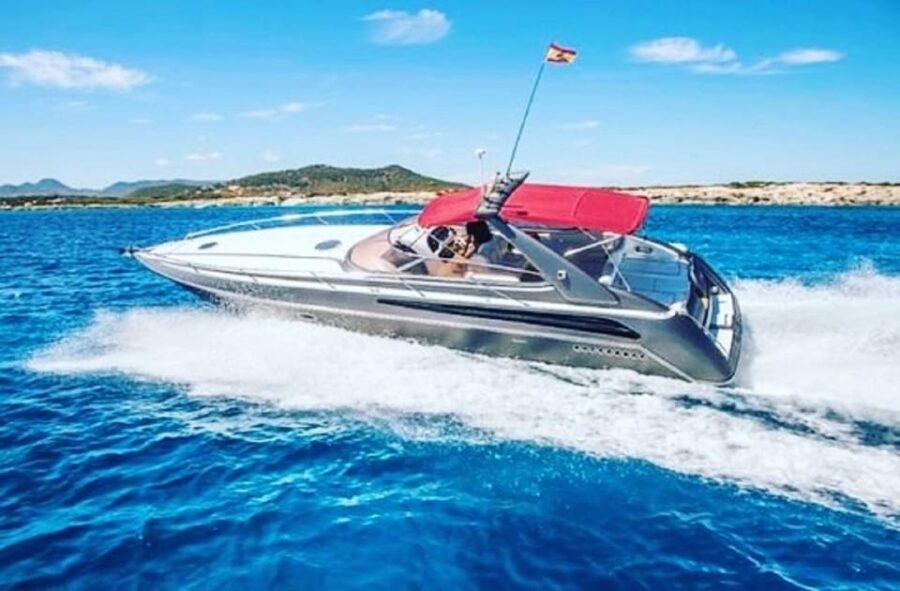 Gran Canaria: Private yacht excursion with Aperitif, drinks and snorkeling - An In-Depth Look at the Yacht Experience