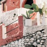 Granada: Albaicín and Sacromonte Sunset Tour & Flamenco Show - Discovering Sacromonte’s Gypsy Roots
