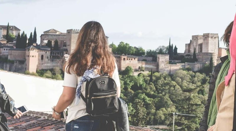 Granada: Albayzin and Sacromonte Hybrid Walking Tour - In-Depth Look at the Granada Hybrid Walking Tour