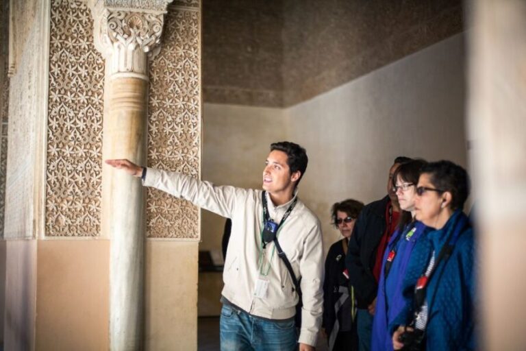 Granada: Alhambra and Nasrid Palaces Small Guided Tour - Deep Dive into the Experience