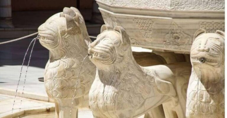 Granada: Alhambra and Nasrid Palaces Tour without Tickets - A Closer Look at the Tour