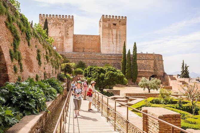 Granada / Alhambra palace Private tour from Motril port for up to 8 persons - The Sum Up