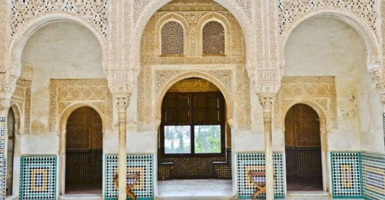 Granada: Alhambra Regular Tour - The Experience in Detail