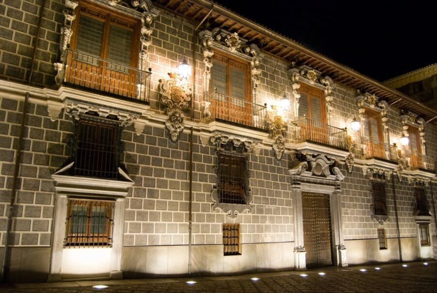 Granada: Cathedral and Royal Chapel Guided Tour with Tickets - Starting Point and Itinerary