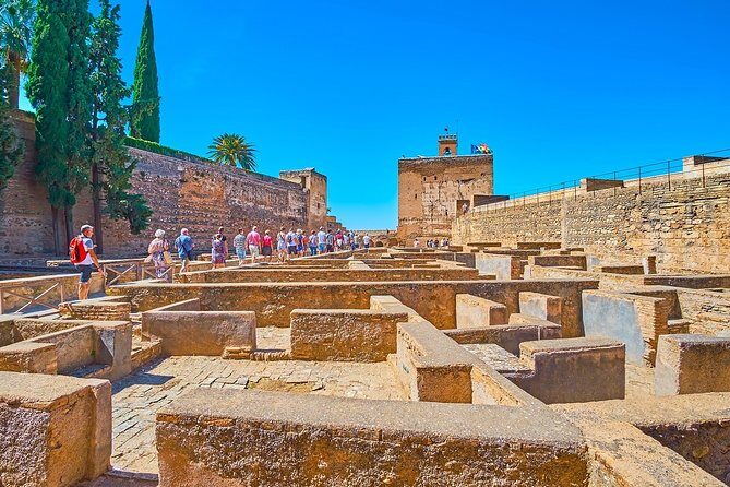 Granada full day: La alhambra completa + el Albaicin y Sacromonte - A Deep Dive into the Granada Full Day Tour