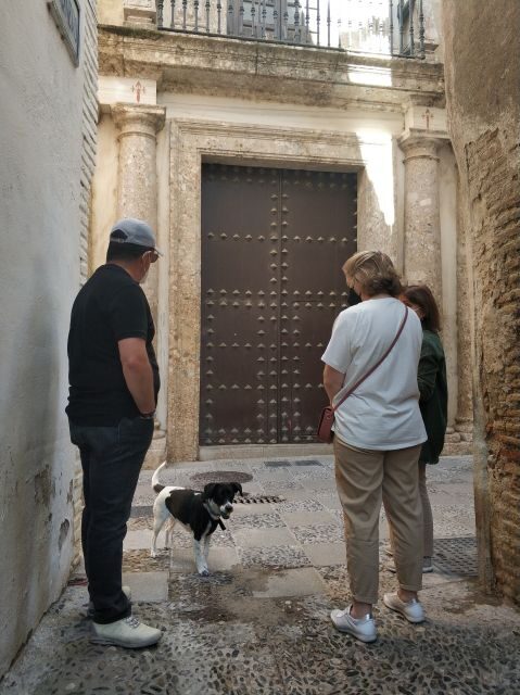 Granada: Guided Albaicín Visit with Pets - Why This Tour Stands Out