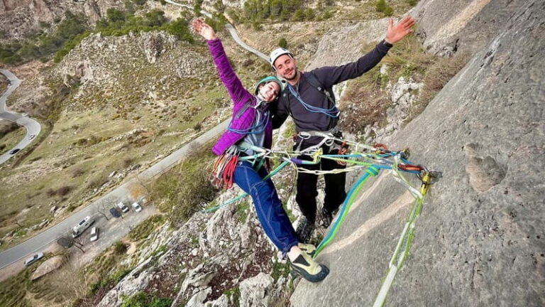 Granada: Multi-Pitch Sport Rock Climbing Outdoor Course - FAQ