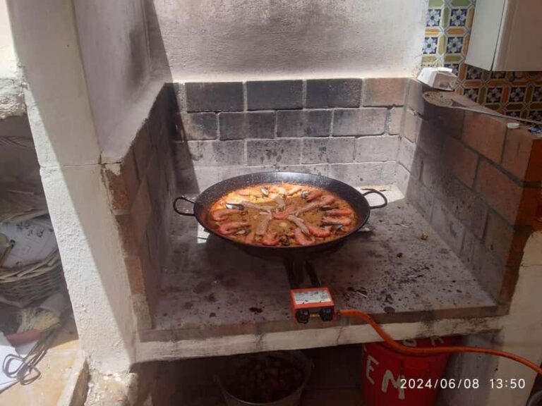 Granada: Off the Path Village Escapes Tour with Snacks - Deep Dive: The Itinerary