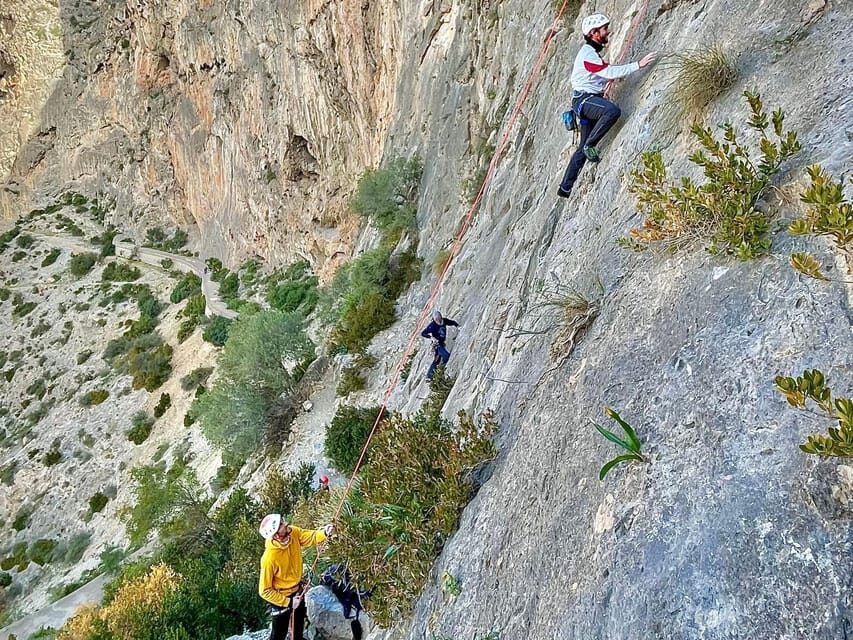 Granada: Rock climbing top-rope Placas Negras - An In-Depth Look at the Climbing Experience in Placas Negras