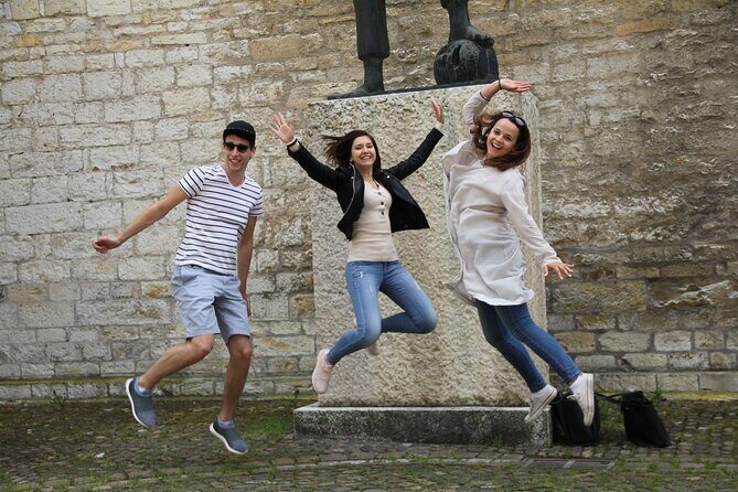 Granada Scavenger Hunt and Sights Self-Guided Tour - FAQ