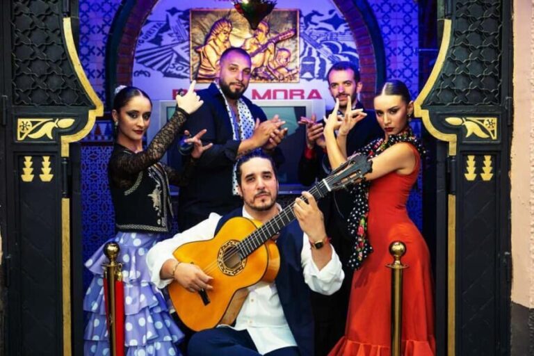 Granada: Traditional Flamenco show at Tablao Albayzín - A deeper look into the Flamenco Experience at Tablao Albayzín