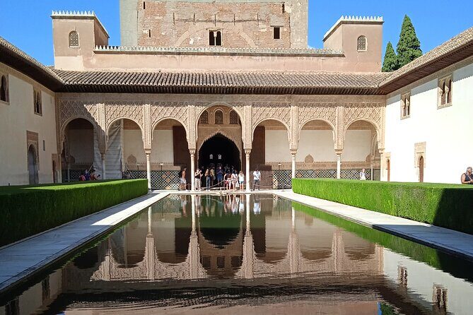 Granada, Visit Alhambra with Nasrid palaces, gardens and Alcazaba - Who Should Book This Tour?