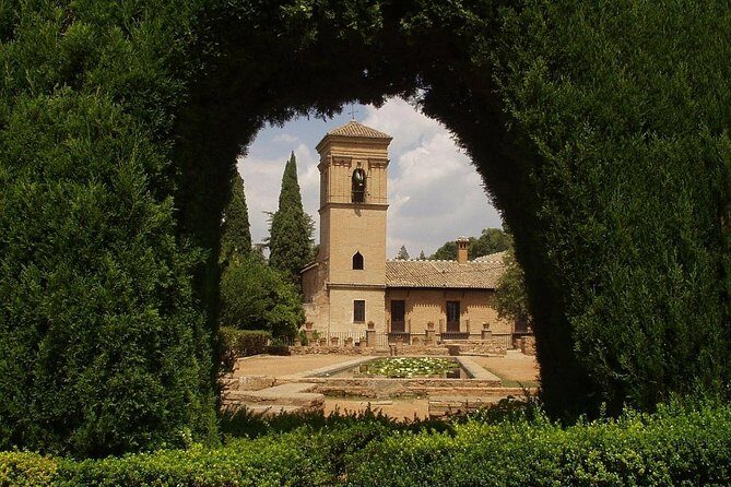 Group tour: the Alhambra of Granada - Why This Tour Is a Great Choice