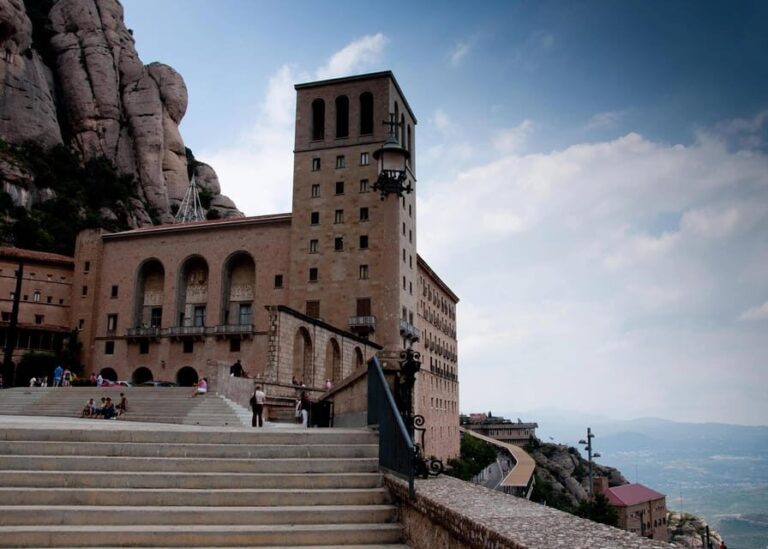 Guided Exploration of the Historic Montserrat Monastery - Exploring Montserrat: A Deep Dive into the Experience