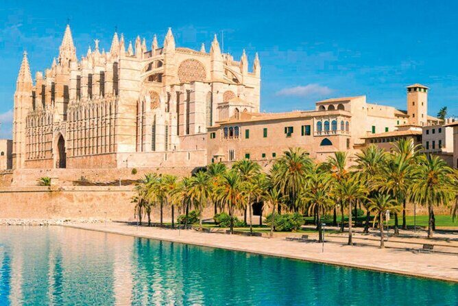 Guided Route through Palma with Cathedral and visit to Valldemossa (4H) - Who Should Book This Tour?