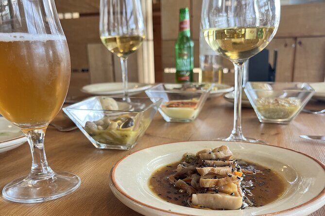 Guided tour and tasting in mushroom cultivation - Exploring the Menorca Mushroom Tour in Detail