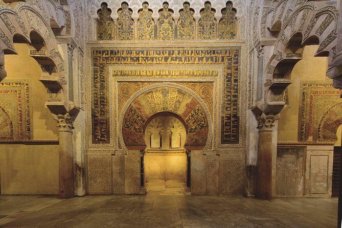 Guided tour of the Mosque with entrance included - Why This Tour Stands Out