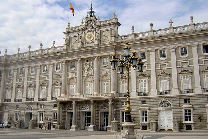 Half-Day Private Tour in Madrid with Art Historian Guide - What Makes This Tour Stand Out?