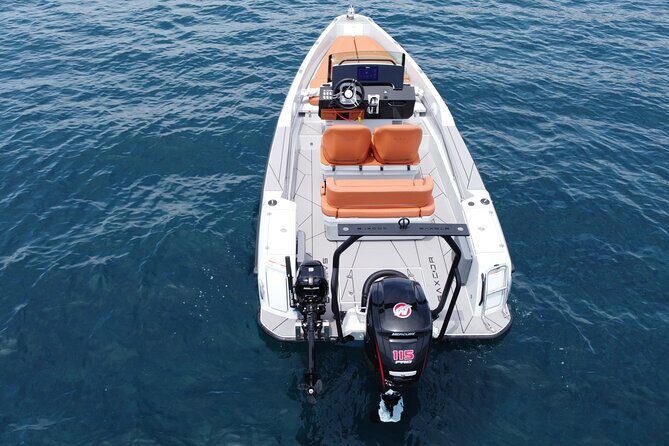 Half Day Saxdor Boat Rental in Santorini - Who Should Consider This Experience?
