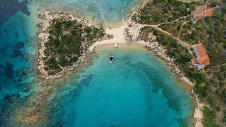 Halkidiki: Private Cruise to Diaporos Island & Vourvourou - Who Should Consider This Tour?