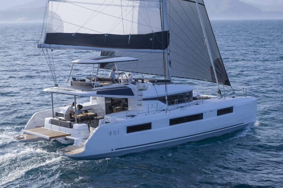 Heraklion: Dia Island Ultimate Catamaran Cruise with Meal - Exploring Dia Island: Water Fun and Beautiful Views