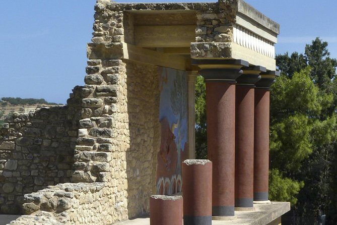 Heraklion Hop-On Hop-Off Bus Tour - Who Should Consider This Tour?