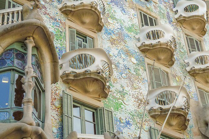 Historic Barcelona: Exclusive Private Tour with a Local Expert - Practical Details and Tips
