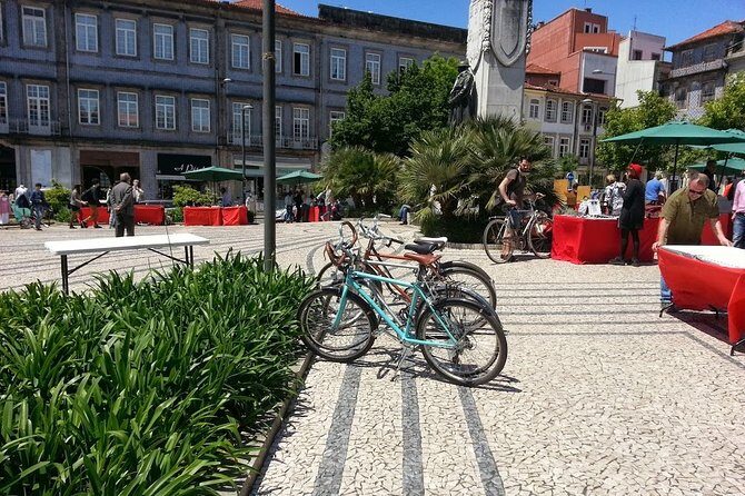 Historic Guided Tour - Electric Bike (Half day) - Starting Point: Rua de Camões 703