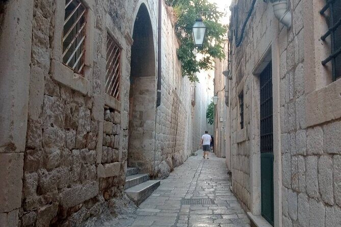 Historic Walk with Game of thrones details in Dubrovnik - Detailed Tour Breakdown: What to Expect on Your Walk