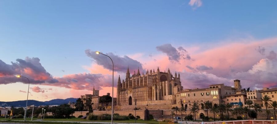 History, Architecture and Legends of Palma de Mallorca - Why This Tour Works for Travelers