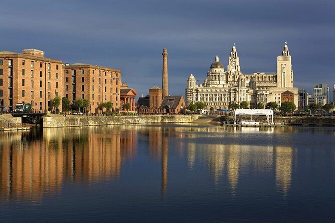 History Guided Tour of Liverpool and the Beatles - Mathew Street and The Beatles