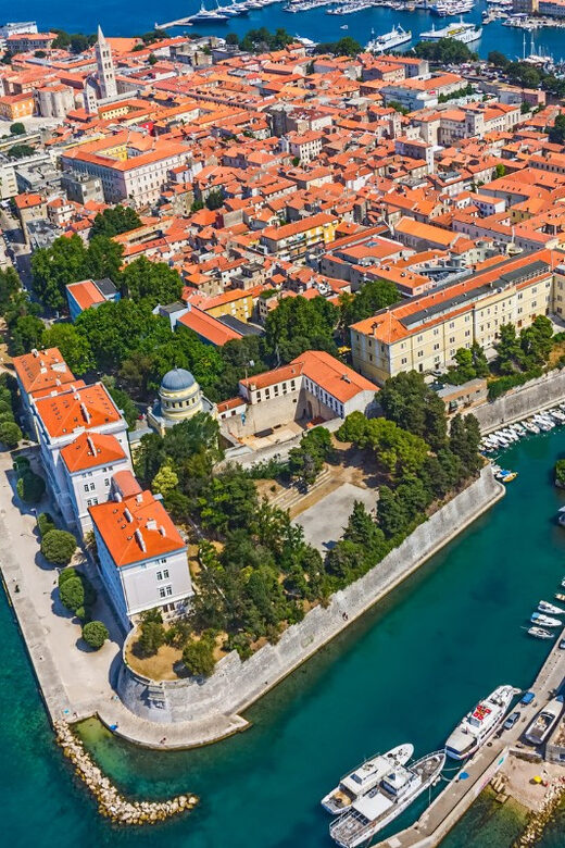 History Walking Group Tour in Old Center of Zadar - What You’ll See and Experience