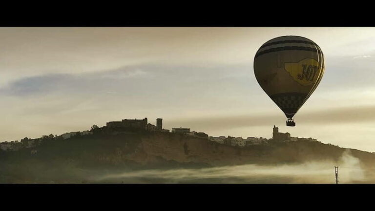 Hot air balloon ride in Arcos de la Frontera (Cádiz) - Who Will Love This Tour?
