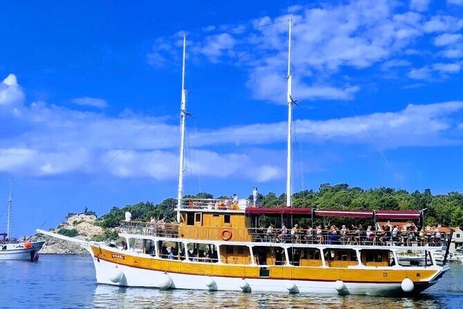 Hvar and Brac Boat Tour with Lunch - Who Will Enjoy This Tour the Most?